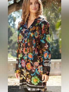 Artisan By Kikisol Floral Embroidered Tunic